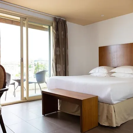 Aeva Hotel 4*