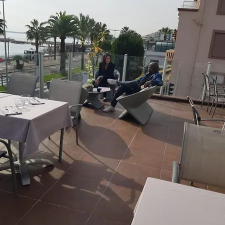 Aeva Hotel 4*